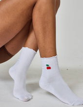 Everyday Ruffle Sock: Peach