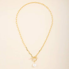 Freshwater Pearl Pendant Toggle Paperclip Necklace: Gold