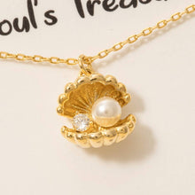 Gold Dipped Cz And Pearl Clam Shell Pendant Necklace - Gold
